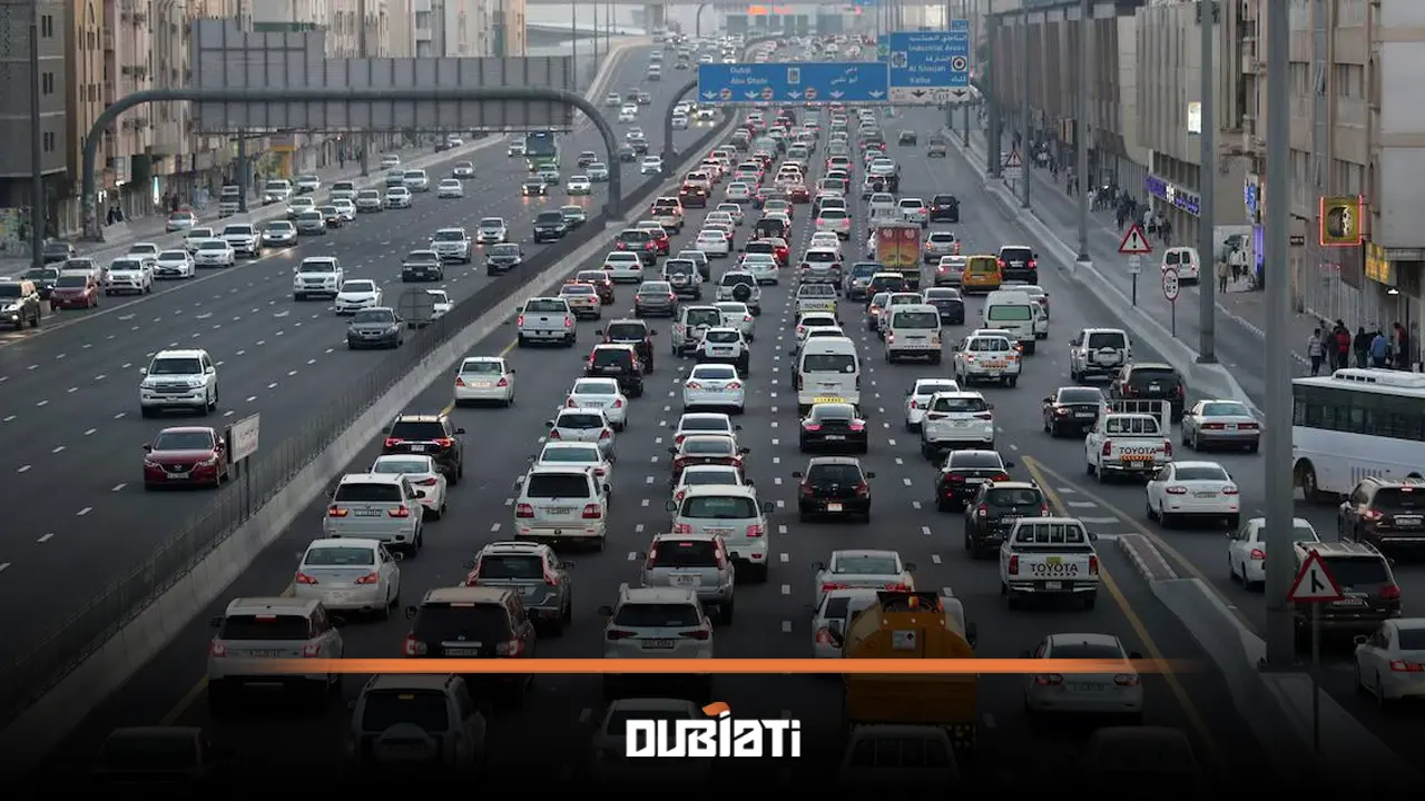 بحران ترافیک در مسیر دبی-شارجه همچنان ادامه دارد!